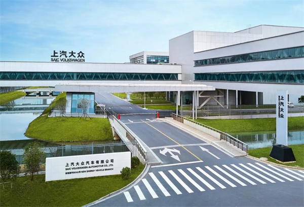 品牌丨合资品牌销冠续写传奇：上汽大众以"油电并进"迎战2025