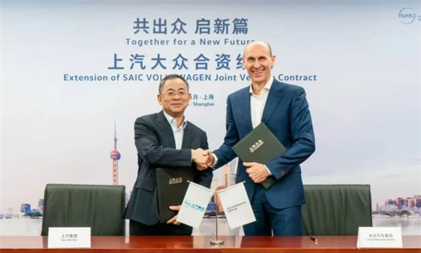 汽车强国路上，步履不停的上汽