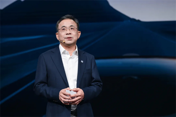 诸神乱战下，上汽以厚度重塑"老大"担当