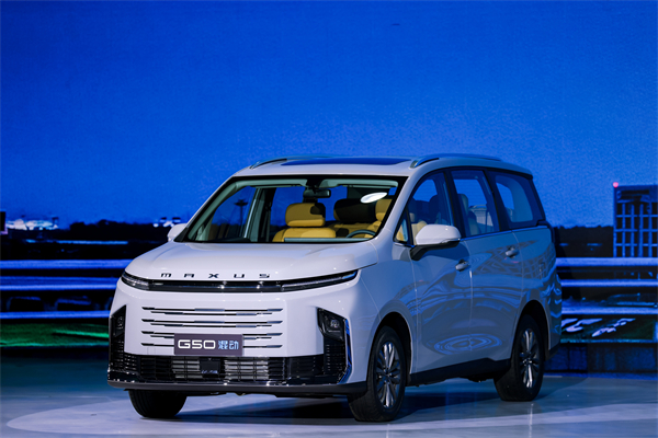大空间、更省钱、长续航，“国民家用MPV”上汽大通G50混动MPV开启预售，满足家庭用车、旅游出行等全需求！