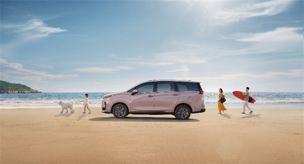 全球唯一10万级混动MPV——上汽大通 G50 混动上市，售价13.98万起